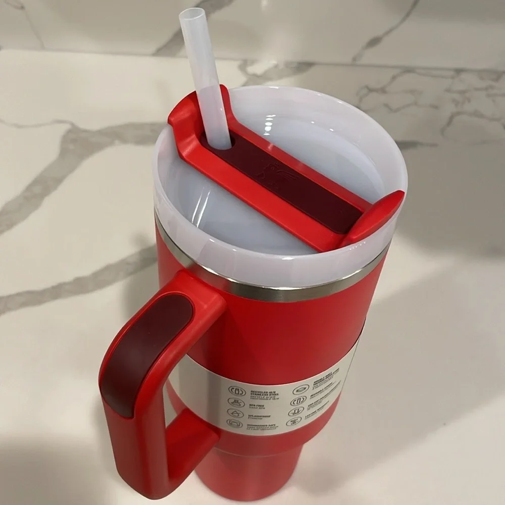 Stanley - LAVA (red) - 40 oz. Flowstate Quencher H2.0 Tumbler - NWT!